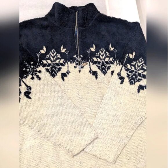 Izod Quarter Zip Mock Neck Pullover Black and Cream Snowflake Sweater - Picture 2 of 8